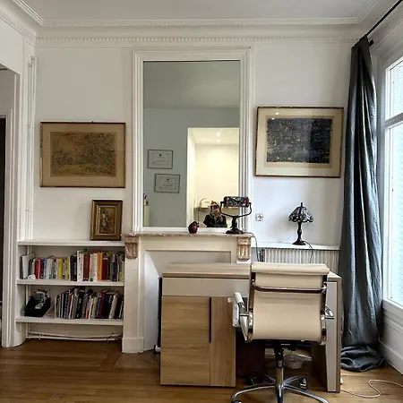 Beautiful With Seine And Musee D'orsay View Apartment